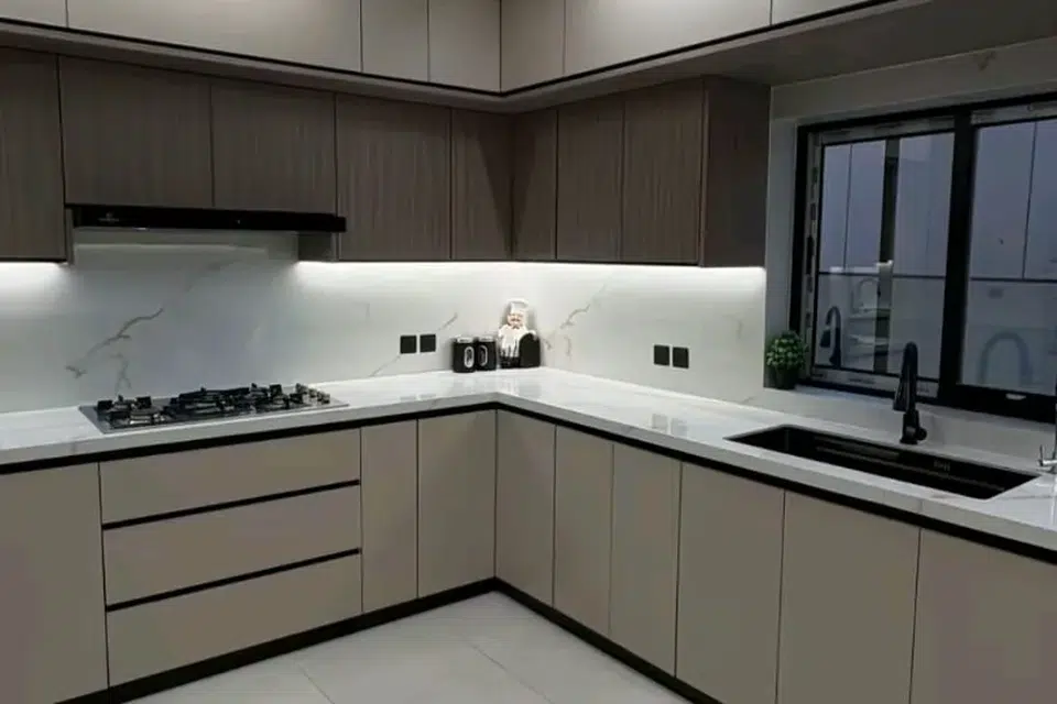 تفاصيل مطبخ مرتبطة بموضوع محلات مطابخ الرياض في الرياض