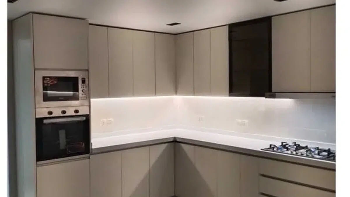 اتجاهات مطابخ 2026 في الرياض — صورة مطبخ توضيحية من أعمال مطابخ ترند في الرياض